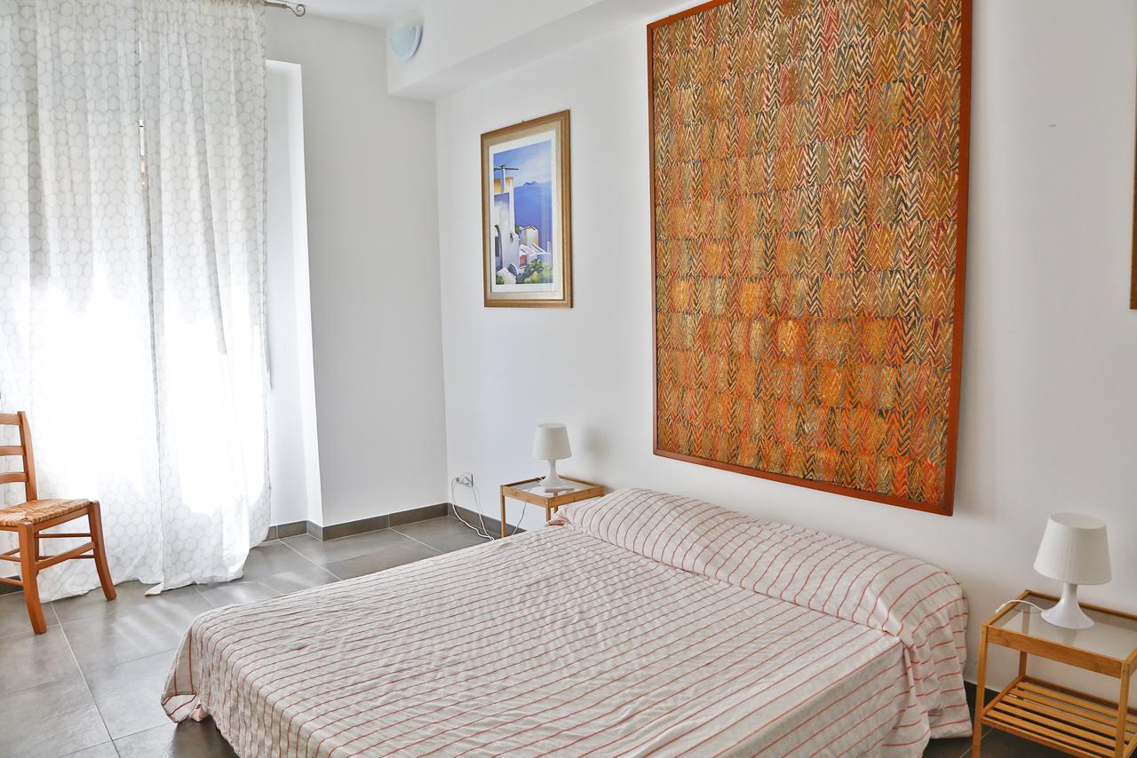 Family House - By Vacation Service Cefalù Exterior foto